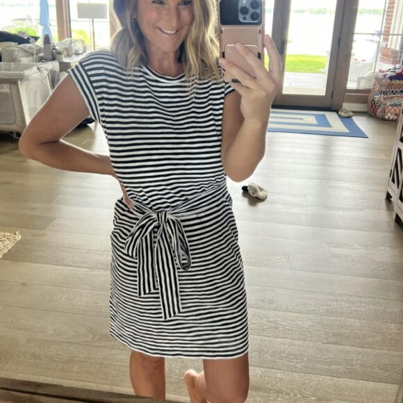 J. Crew short-sleeve striped tie-waist T-shirt dress, Size XS color: Black and W - Picture 7 of 7